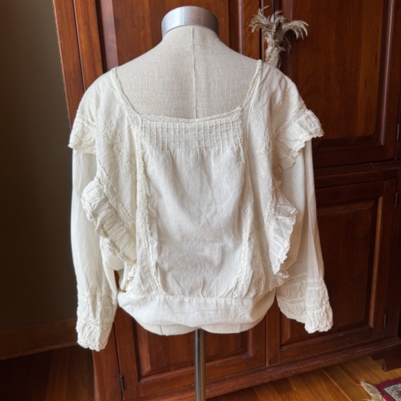 Magnolia Pearl Lucia Lace Embroidered Blouse in Moonlight - Picture 7 of 12